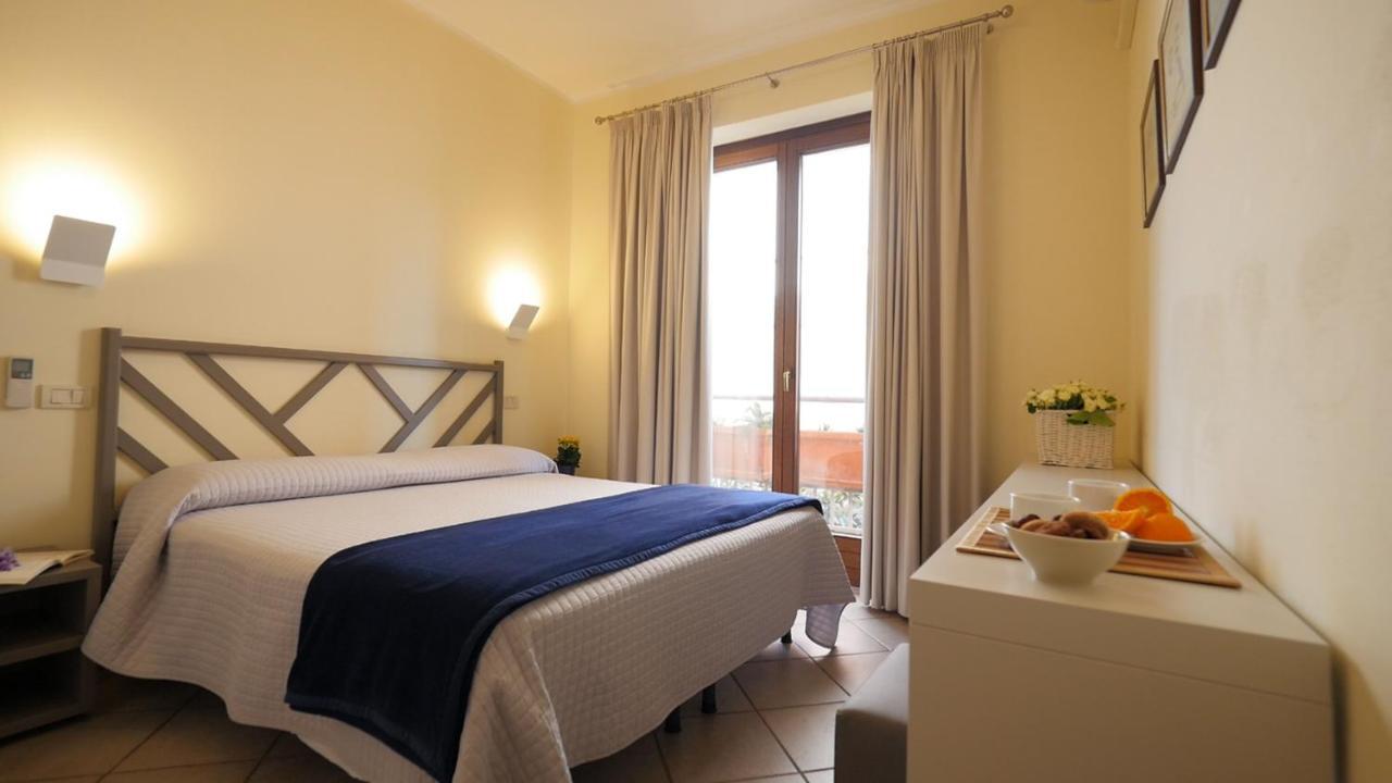 Residenza Turistico Alberghiera Corallo Castiglione della Pescaia Εξωτερικό φωτογραφία
